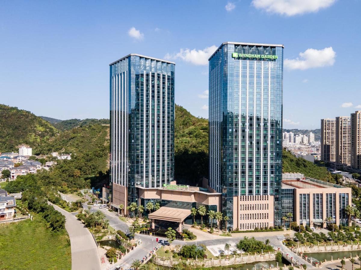 Wyndham Garden Yuhuan Downtown Hotel Taizhou  Eksteriør billede